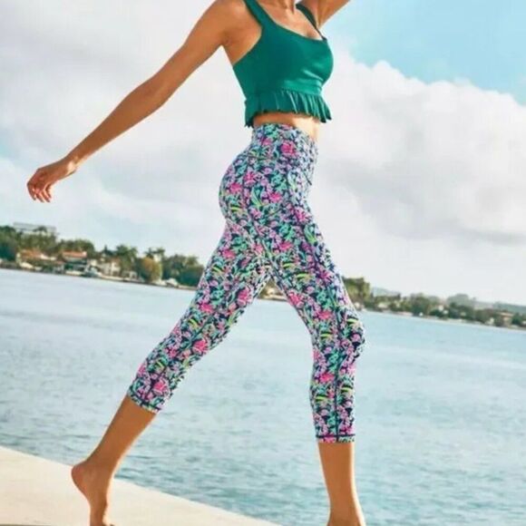 Lilly Pulitzer Luxletic Low Tide Navy Garden Cropped Leggings Sz Small - Picture 9 of 9
